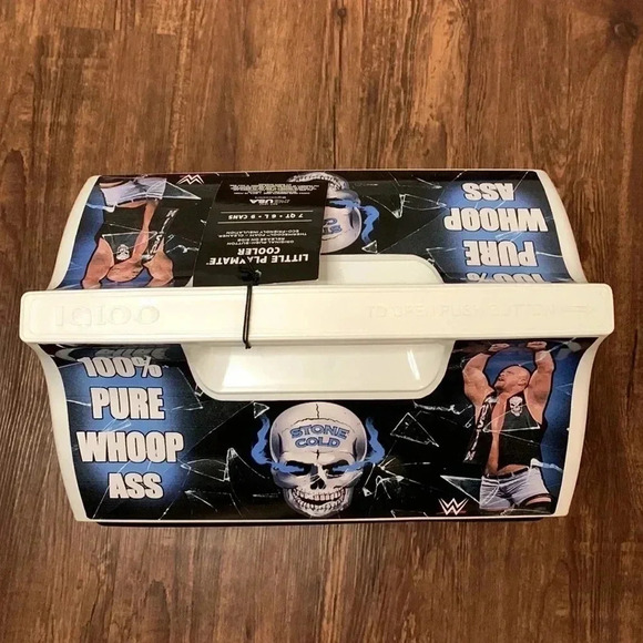 WWE Stone Cold Steve Austin Cooler 7 Quarts Playmate New - Picture 3 of 13